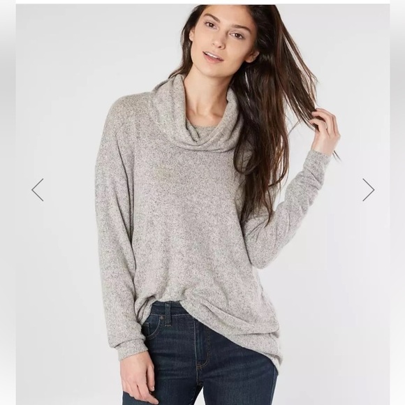 Daytrip Cowl Neck Fleece Top size Large NWT - Picture 1 of 9